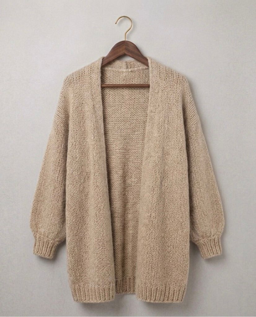 SUMMER | Oversized cardigan with dropped shoulders - Liora Melbourne