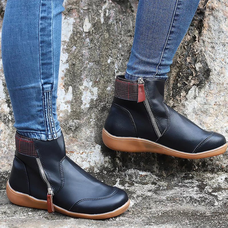 MOIRA | Waterproof boots with zip closure - Liora Melbourne