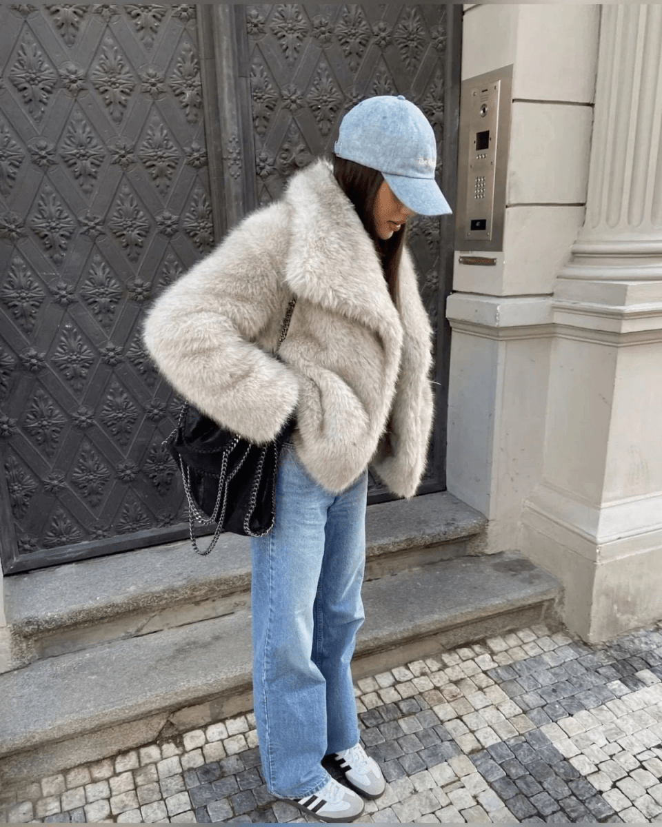 FREYA | Faux fur coat with hood - Liora Melbourne