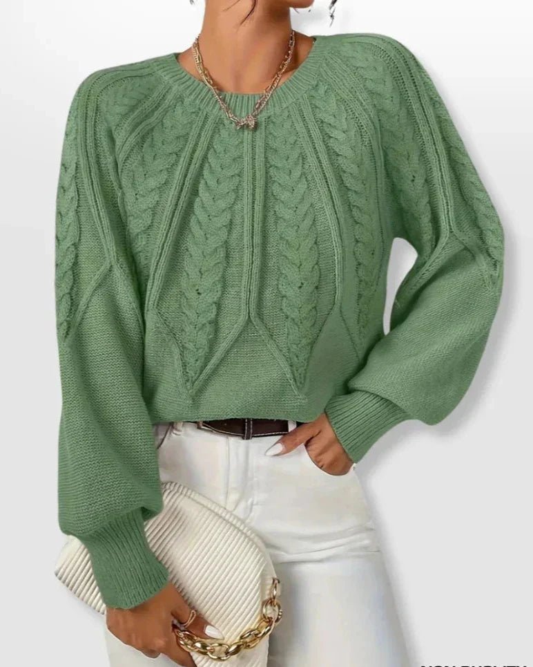 LILY | Knitted jumper with a fitted silhouette - Liora Melbourne