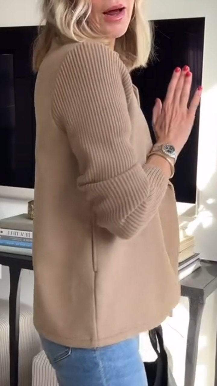 CAMRYN | Blazer with contrast knit sleeves - Liora Melbourne
